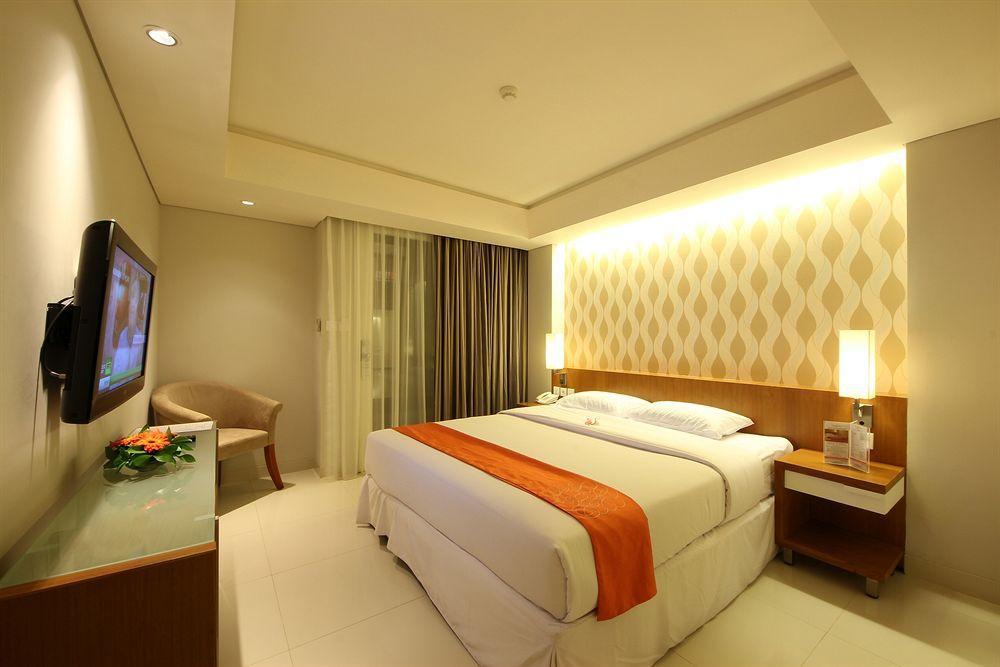 Holiday Inn Express Bali Sunset Road By Ihg Kuta  Ngoại thất bức ảnh