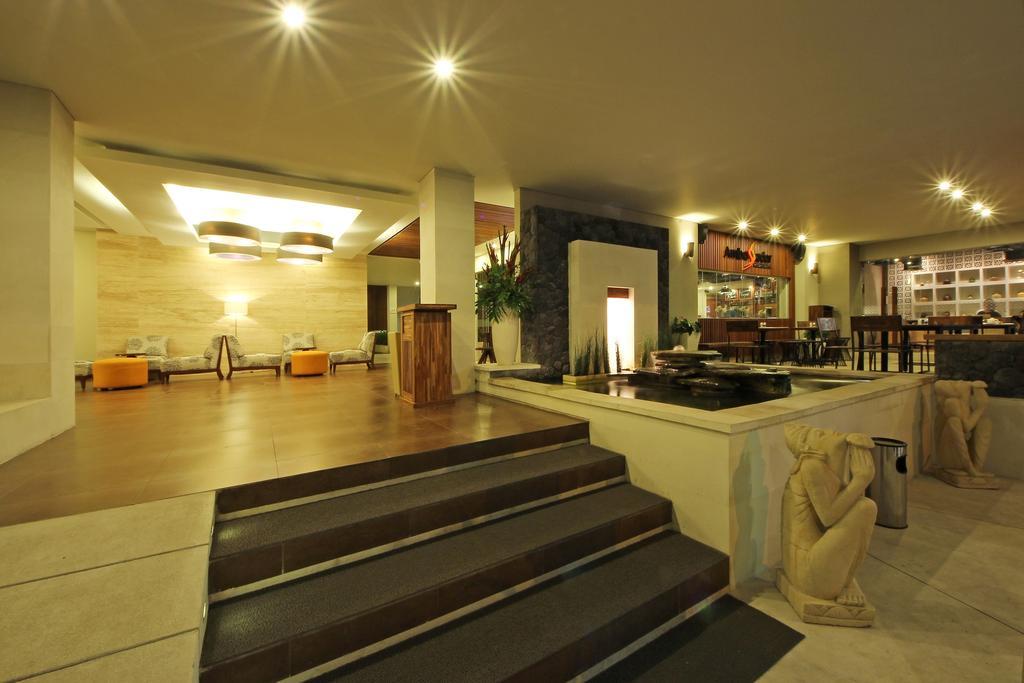 Holiday Inn Express Bali Sunset Road By Ihg Kuta  Ngoại thất bức ảnh