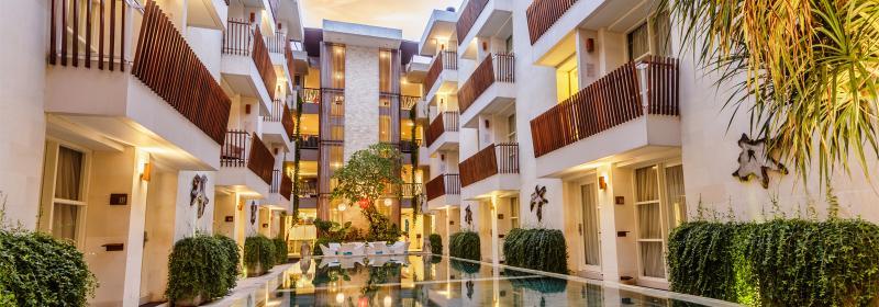 Holiday Inn Express Bali Sunset Road By Ihg Kuta  Ngoại thất bức ảnh