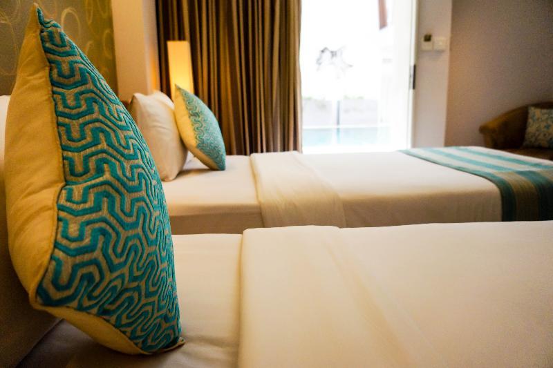 Holiday Inn Express Bali Sunset Road By Ihg Kuta  Ngoại thất bức ảnh