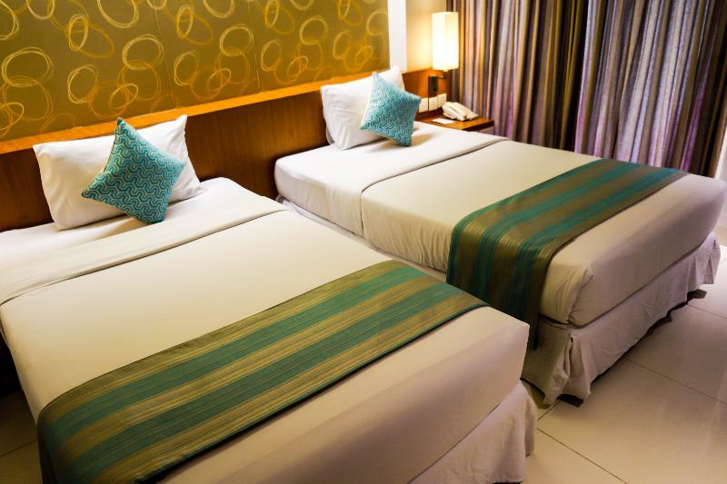 Holiday Inn Express Bali Sunset Road By Ihg Kuta  Ngoại thất bức ảnh