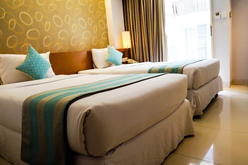 Holiday Inn Express Bali Sunset Road By Ihg Kuta  Ngoại thất bức ảnh